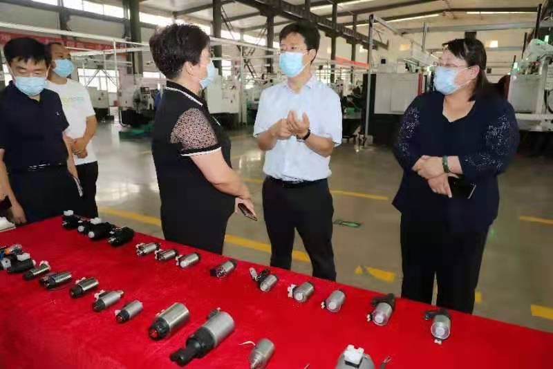 嗯啊插我操死我视频安阳市市长高永一行莅临我公司参观调研
